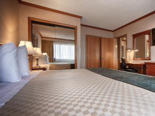 Best Western Los Angeles Worldport Hotel Стая снимка